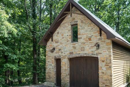Monterey Cozy 2 Bedroom Cabin Nestled In Wooded Hideaway מראה חיצוני תמונה
