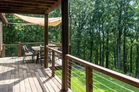 Monterey Cozy 2 Bedroom Cabin Nestled In Wooded Hideaway מראה חיצוני תמונה